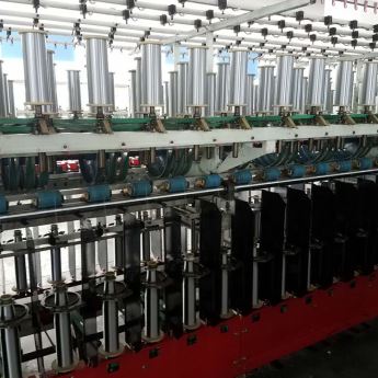 Strokovna izdelava elastičnega kvačkanja stroja za obrazno masko N95 Ušesna vrvica Strojna izdelava elastičnega kvačkanja stroja za obrazno masko N95